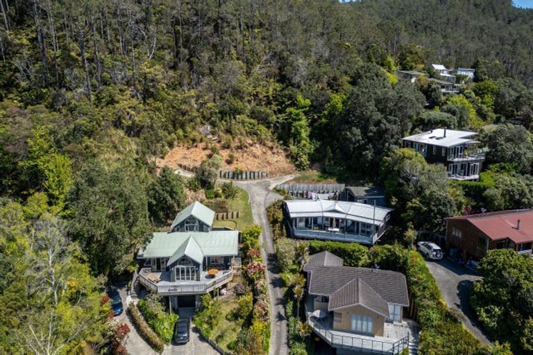 Photo of property in 8 Patricia Place, Hahei, Whitianga, 3591