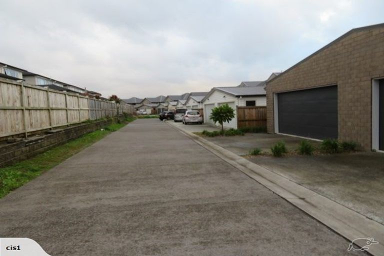 Photo of property in 70 Pencaitland Drive, Flat Bush, Auckland, 2019