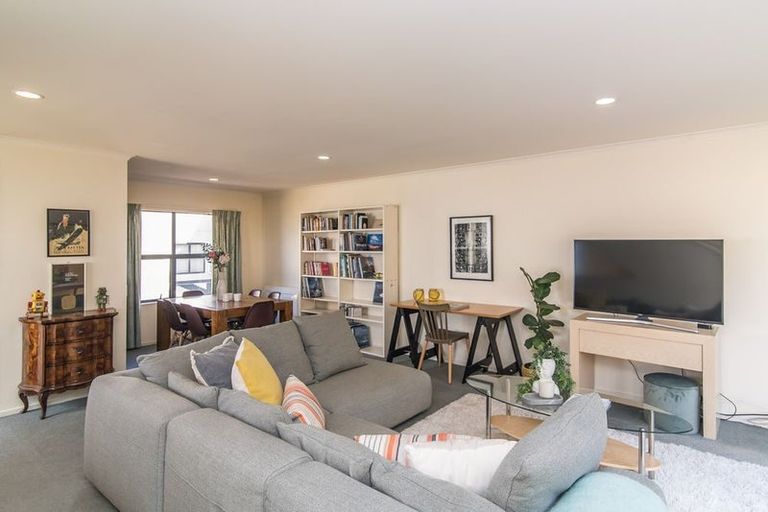 Photo of property in 85 Hill Street, Thorndon, Wellington, 6011