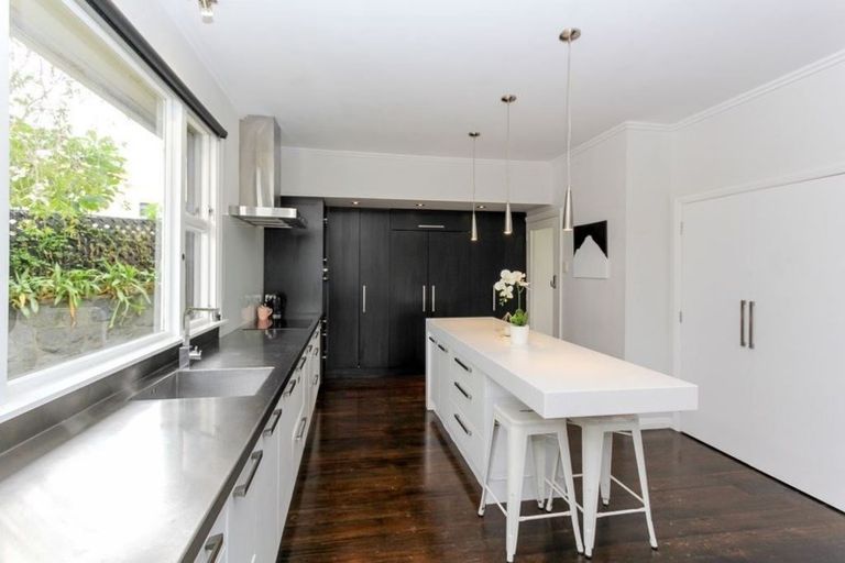 Photo of property in 91 Mill Road, Lower Vogeltown, New Plymouth, 4310