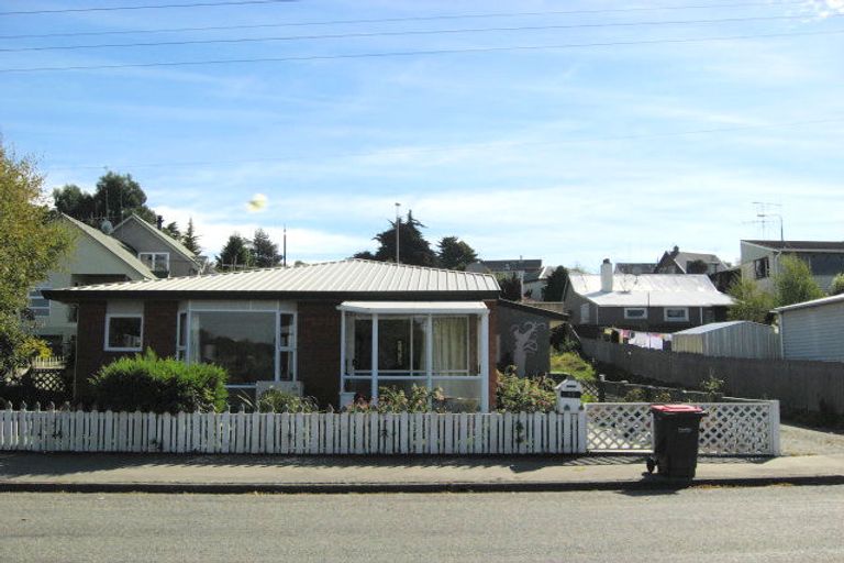 Photo of property in 14 Pringle Street, Waimataitai, Timaru, 7910