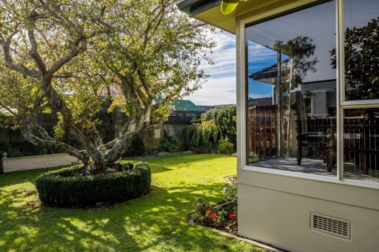 Photo of property in 21 Saint Columbans Grove, Boulcott, Lower Hutt, 5010