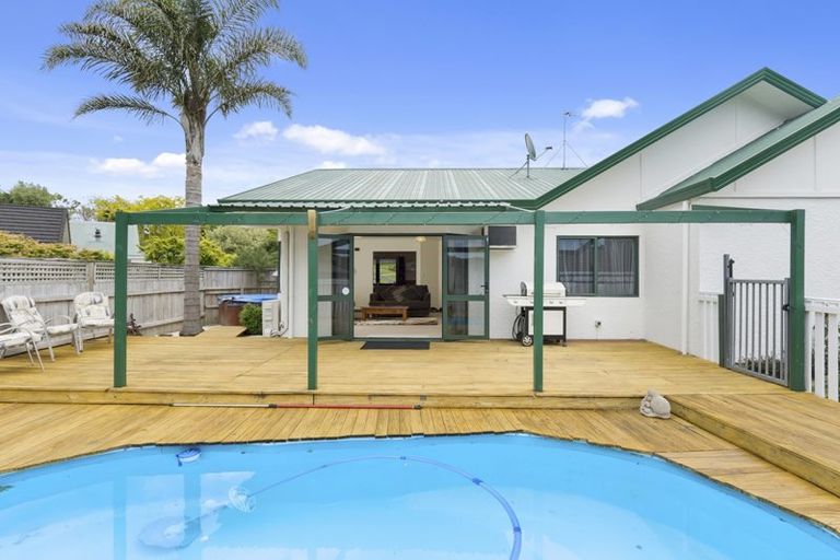 Photo of property in 51 Fairview Place, Te Puke, 3119
