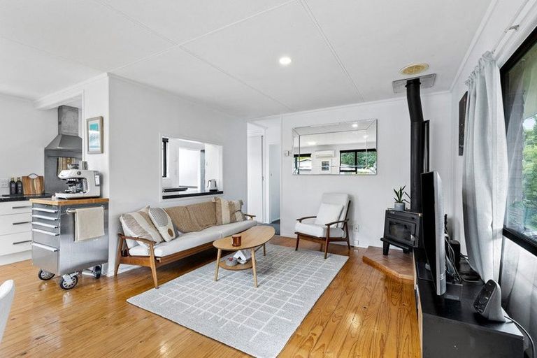 Photo of property in 8 Karaka Road, Whenuapai, Auckland, 0618