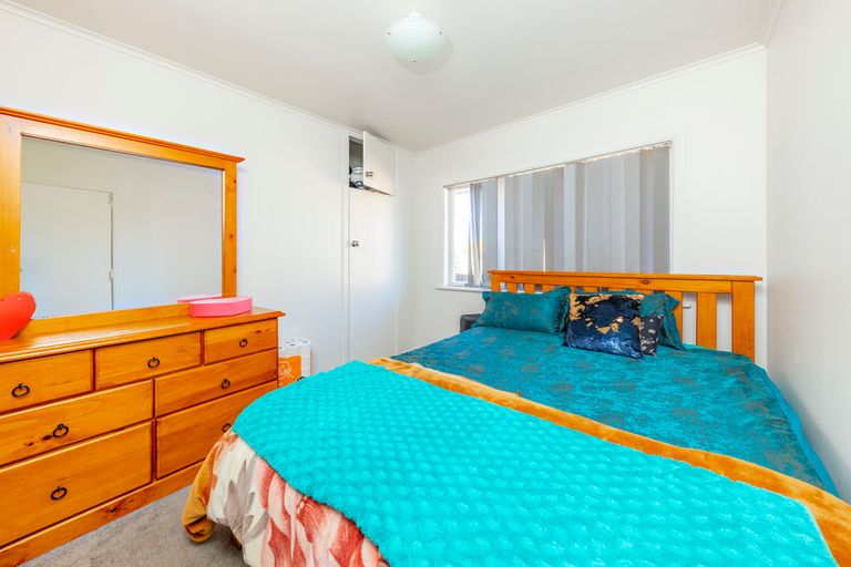 Photo of property in 26 Graeme Avenue, Mangere East, Auckland, 2024