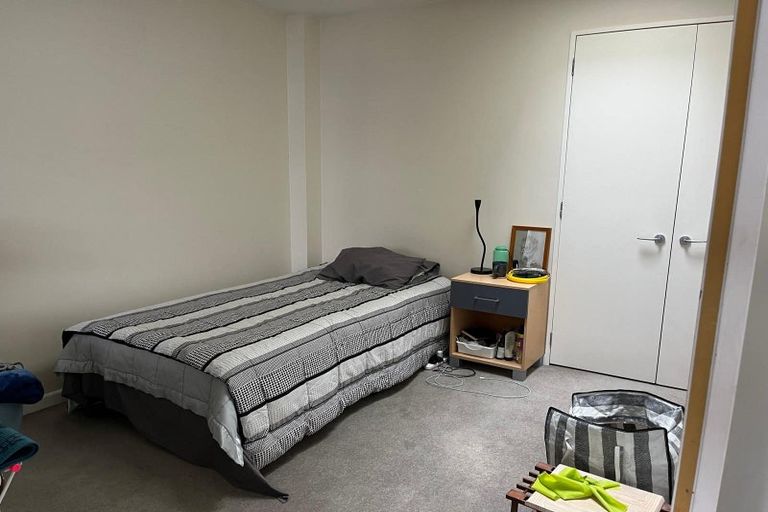 Photo of property in 5/25 Home Street, Mount Victoria, Wellington, 6011