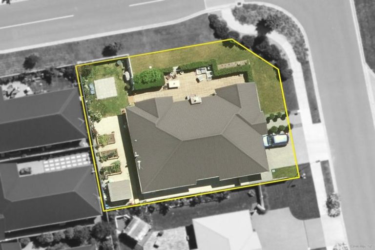 Photo of property in 26 Watkins Drive, Rangiora, 7400