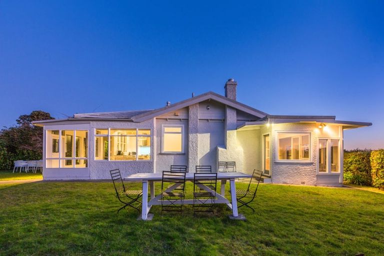 Photo of property in 13 Kohutuhutu Road, Raumati Beach, Paraparaumu, 5032