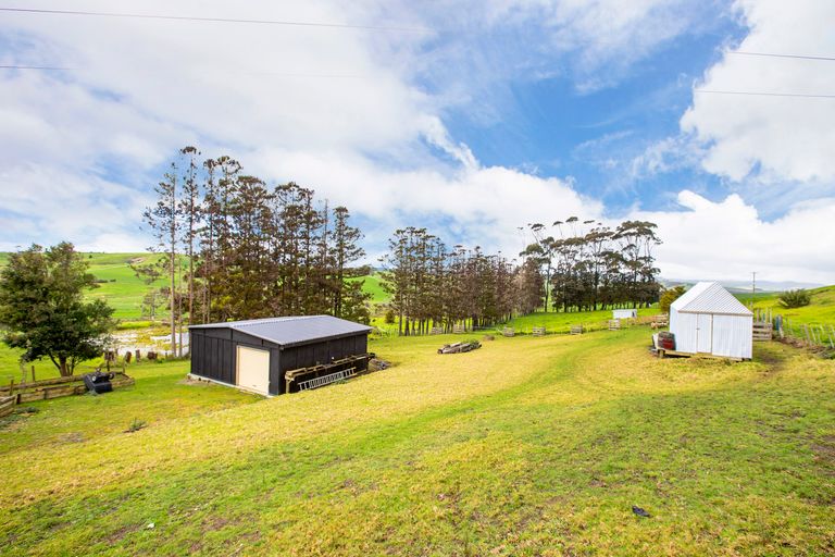 Photo of property in 84 Ocean View Road, Northcote, Auckland, 0627