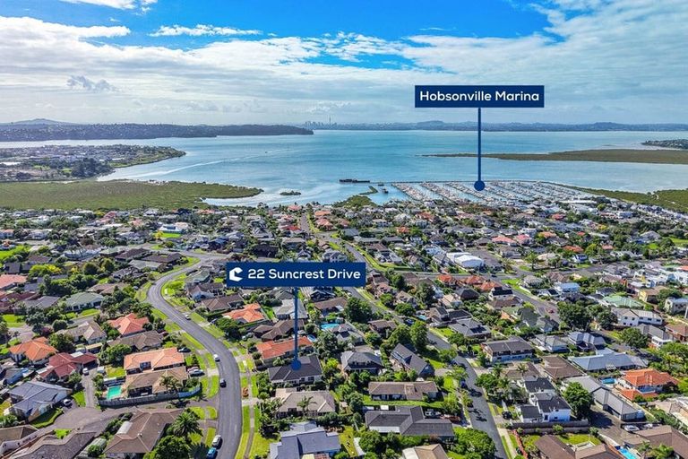 Photo of property in 22 Suncrest Drive, West Harbour, Auckland, 0618