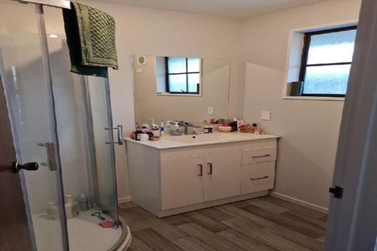 Photo of property in 1/146 Waimairi Road, Ilam, Christchurch, 8041