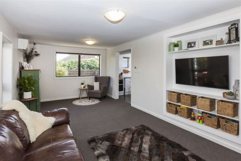 Photo of property in 101 Isleworth Road, Bishopdale, Christchurch, 8053