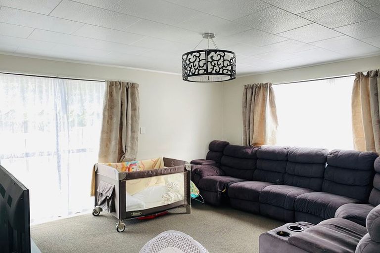 Photo of property in 1/63 Palmers Road, Clendon Park, Auckland, 2103