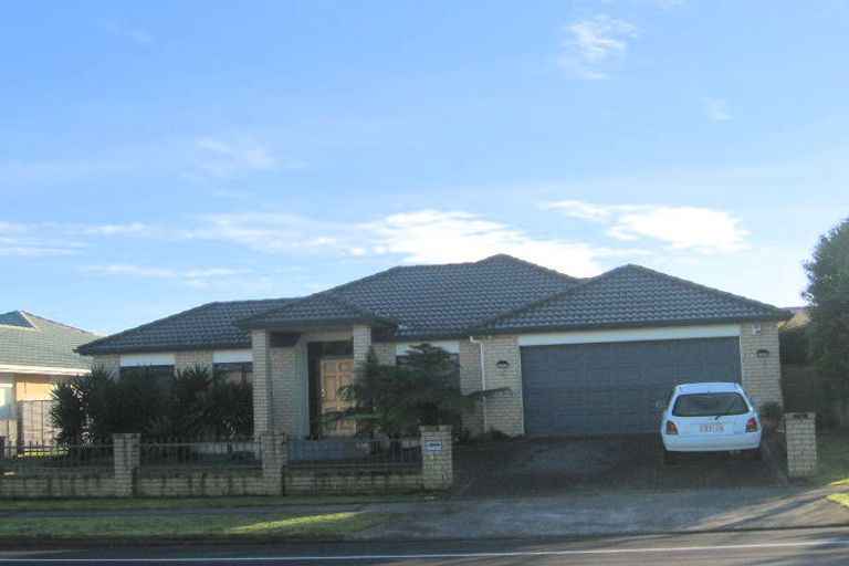 Photo of property in 10 Dannemora Drive, Dannemora, Auckland, 2016