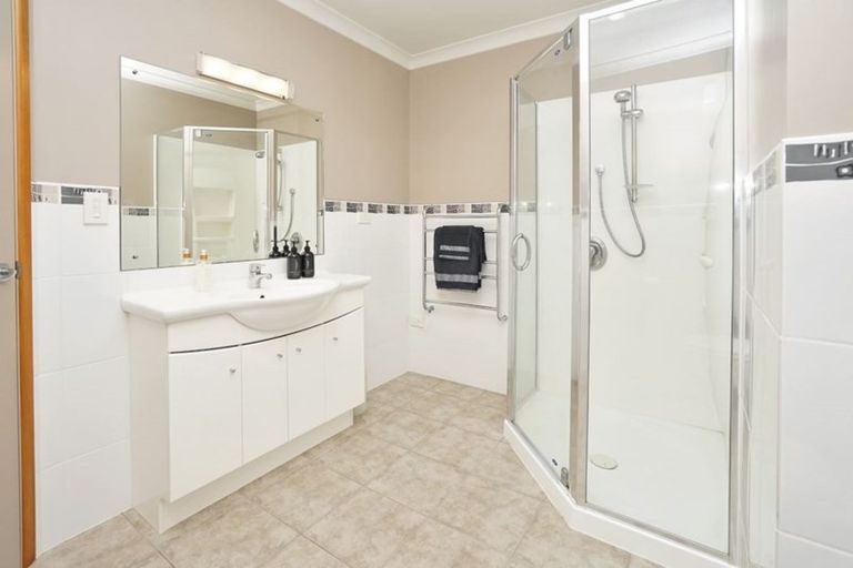 Photo of property in 14 Jaemont Court, Huntington, Hamilton, 3210