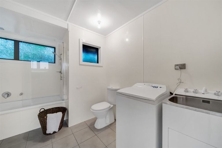 Photo of property in 18 Ohawe Terrace, Ohawe, Hawera, 4671