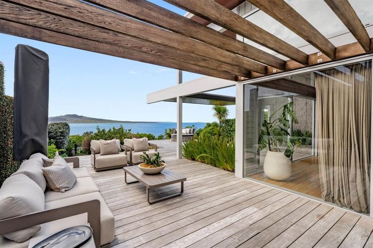 Photo of property in 58 Seacliffe Avenue, Belmont, Auckland, 0622