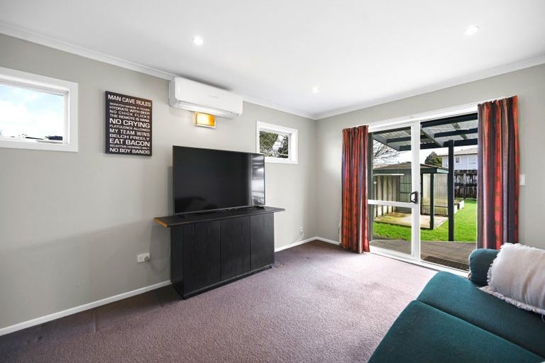 Photo of property in 69 Resthill Crescent, Glenview, Hamilton, 3206