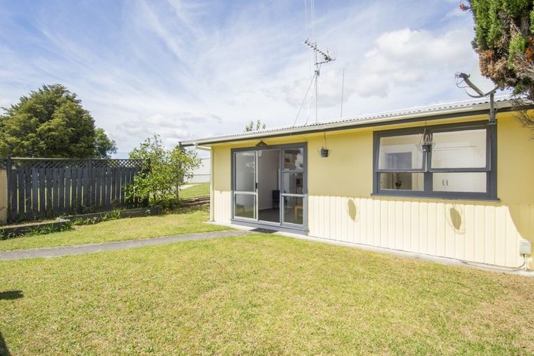 Photo of property in 16 Carlisle Street, Greerton, Tauranga, 3112