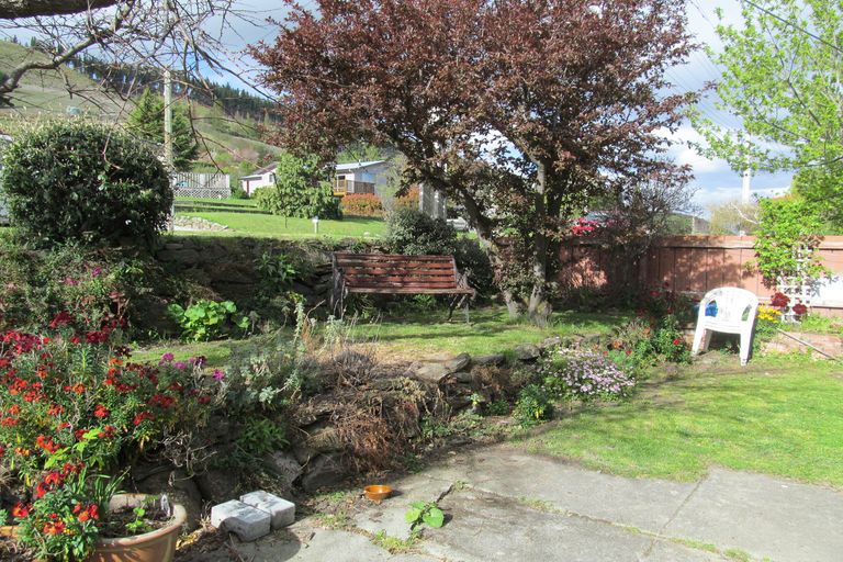 Photo of property in 15 Hazlett Street, Clyde, 9330