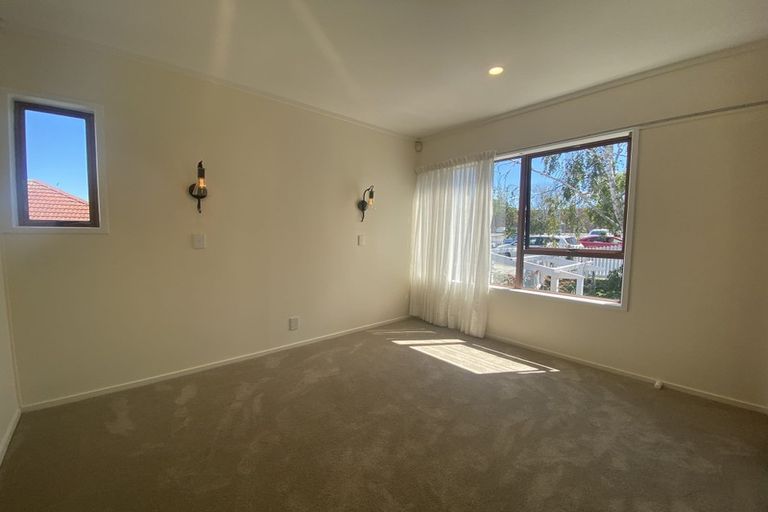 Photo of property in 237 Te Atatu Road, Te Atatu South, Auckland, 0610