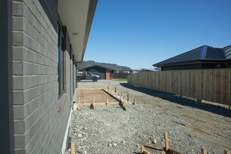 Photo of property in 10a Hinau Crescent, Kaiata, Greymouth, 7805