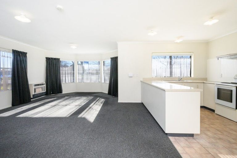 Photo of property in 714 Pioneer Highway, Takaro, Palmerston North, 4412