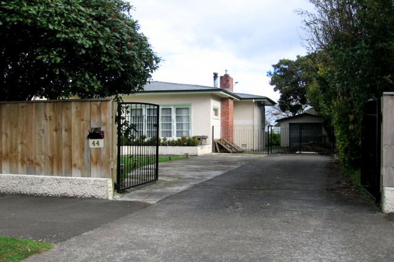Photo of property in 44 Russell Street, Palmerston North, 4414