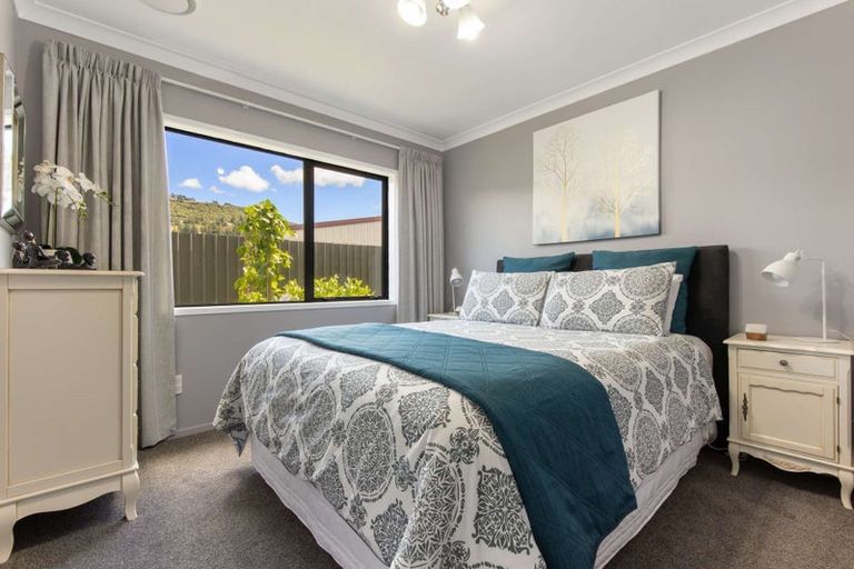 Photo of property in 19a Kawaha Point Road, Fairy Springs, Rotorua, 3015