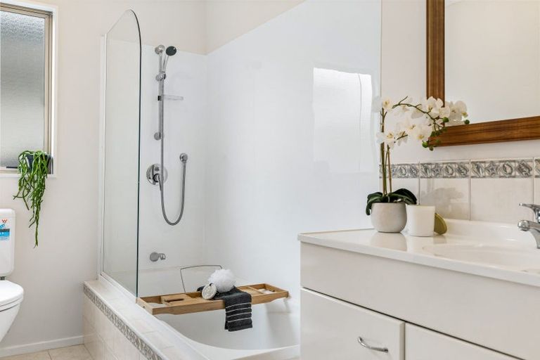 Photo of property in 5 Pyrite Street, Westgate, Auckland, 0614