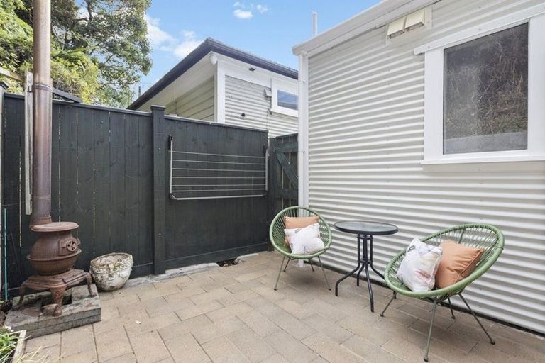 Photo of property in 48 Honiana Te Puni Street, Aro Valley, Wellington, 6021