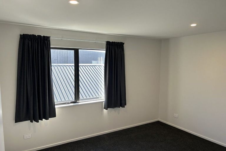 Photo of property in 2/26 Grove Road, Addington, Christchurch, 8024