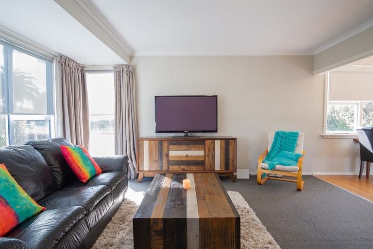 Photo of property in 30 Daniels Road, Redwood, Christchurch, 8051