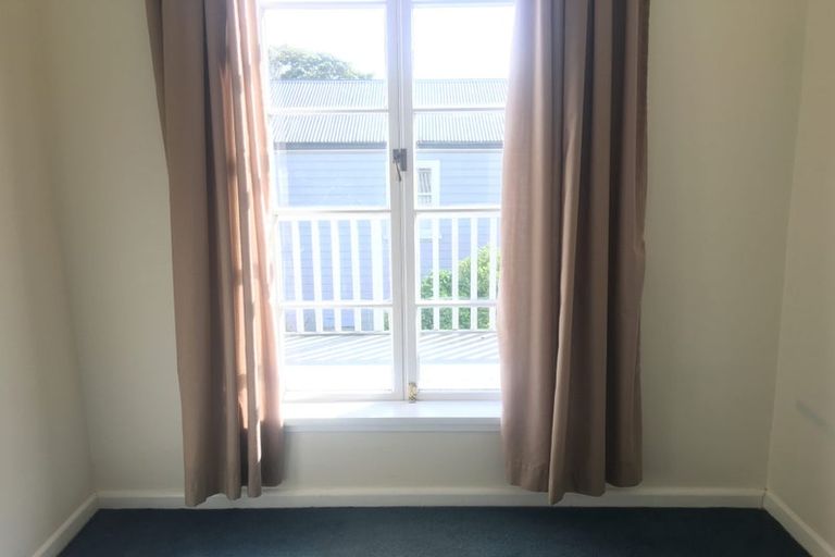 Photo of property in 12 Park Street, Thorndon, Wellington, 6011