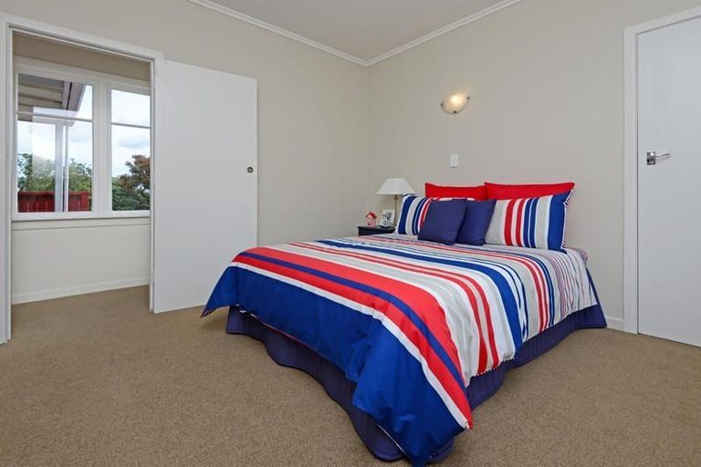 Photo of property in 1/33 Grande Vue Road, Manurewa, Auckland, 2102