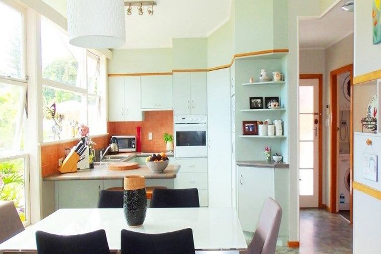 Photo of property in 30 Forest Glen, Orewa, 0931