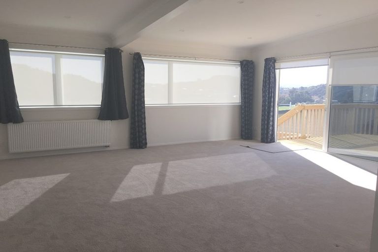 Photo of property in 12 Bluejacket Place, Whitby, Porirua, 5024