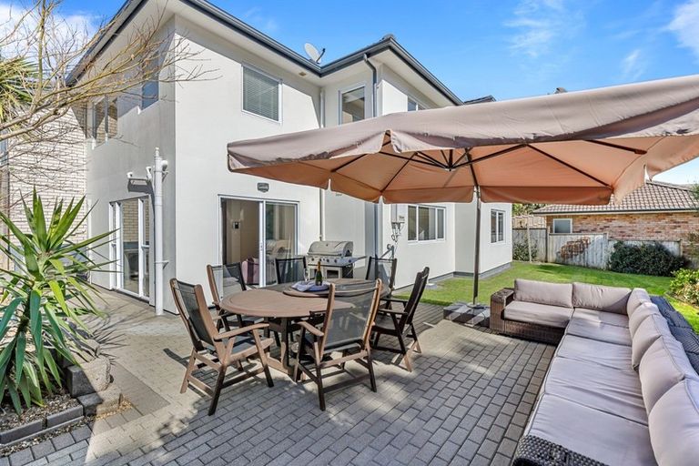 Photo of property in 20 Kunzea Place, Greenhithe, Auckland, 0632