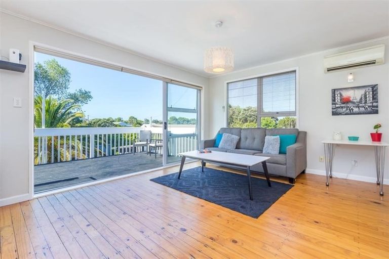 Photo of property in 79 Glamorgan Drive, Torbay, Auckland, 0630