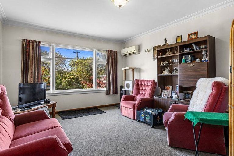 Photo of property in 37 Appleby Crescent, Burnside, Christchurch, 8053