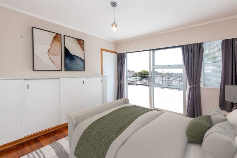 Photo of property in 68 Bradbury Road, Botany Downs, Auckland, 2010