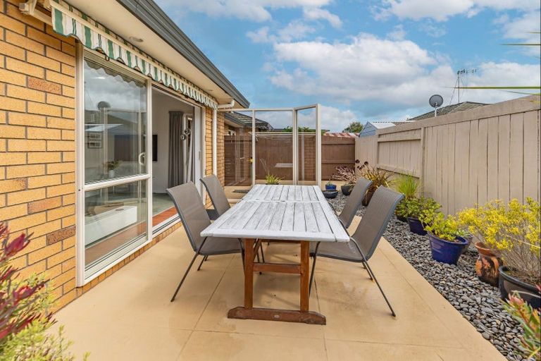 Photo of property in 26 Duke Street, Levin, 5510