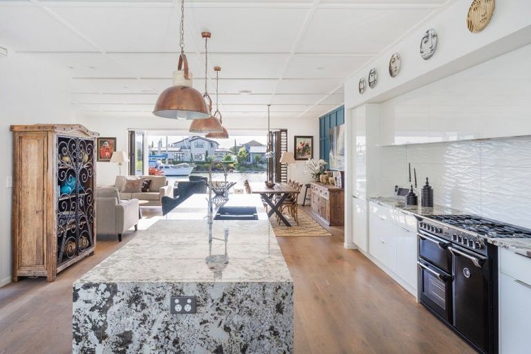 Photo of property in 15 Leeward Drive, Whitianga, 3510