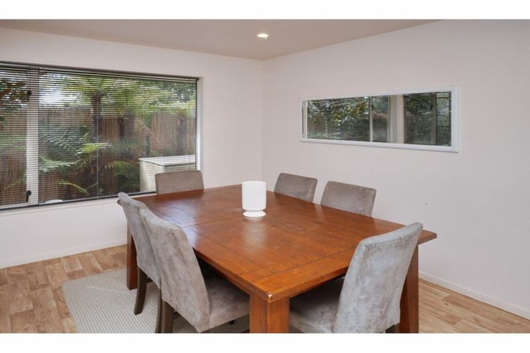 Photo of property in 97a Winters Road, Redwood, Christchurch, 8051