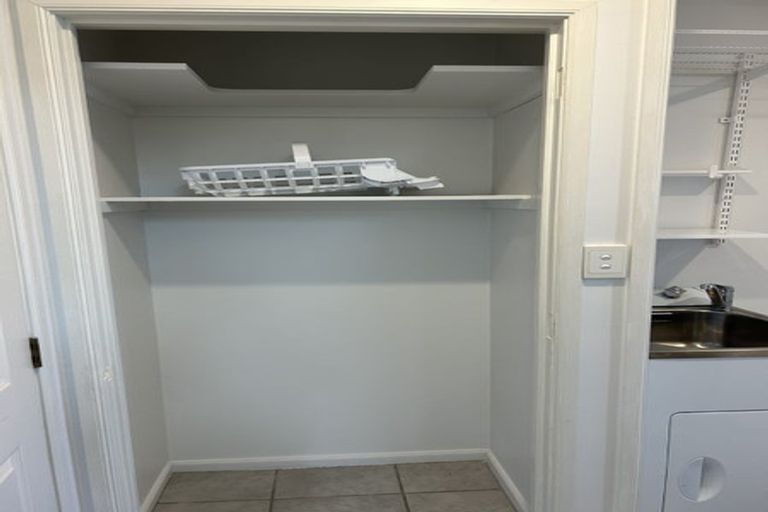 Photo of property in 4/52 Taharoto Road, Takapuna, Auckland, 0622