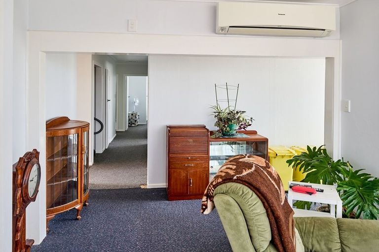 Photo of property in 29 Aberfeldy Street, Cannons Creek, Porirua, 5024