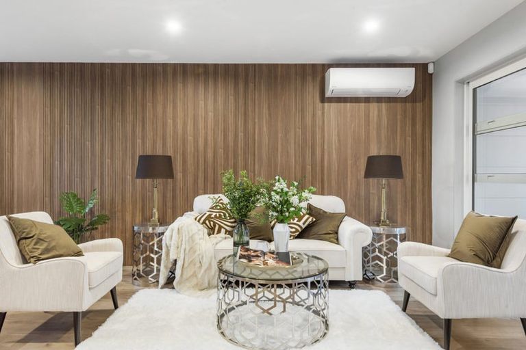 Photo of property in 2/33 Williamson Avenue, Belmont, Auckland, 0622