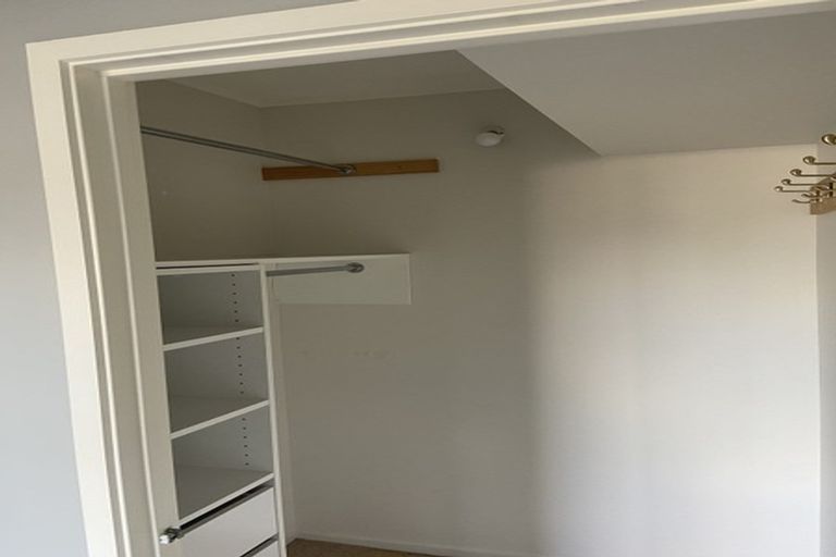 Photo of property in 7 Rhonda Place, Opaheke, Papakura, 2113