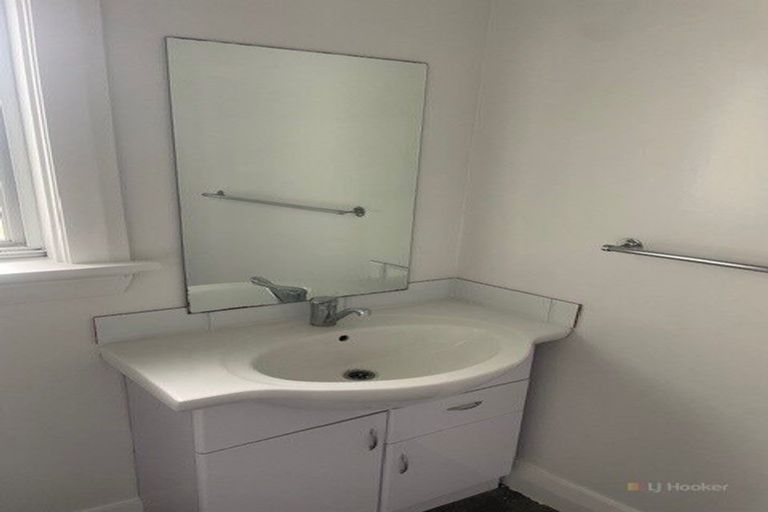 Photo of property in 8 Holmes Street, Waimate, 7924