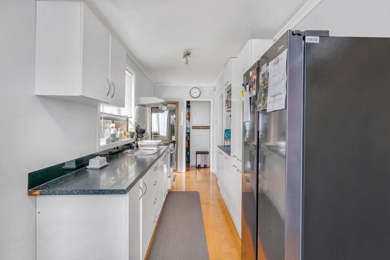 Photo of property in 15 Mcentee Street, Papakura, 2110